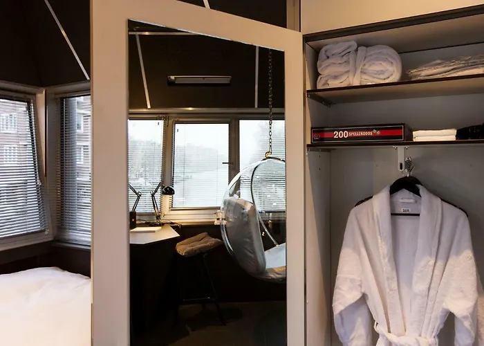 Sweets - Wiegbrug Amsterdam